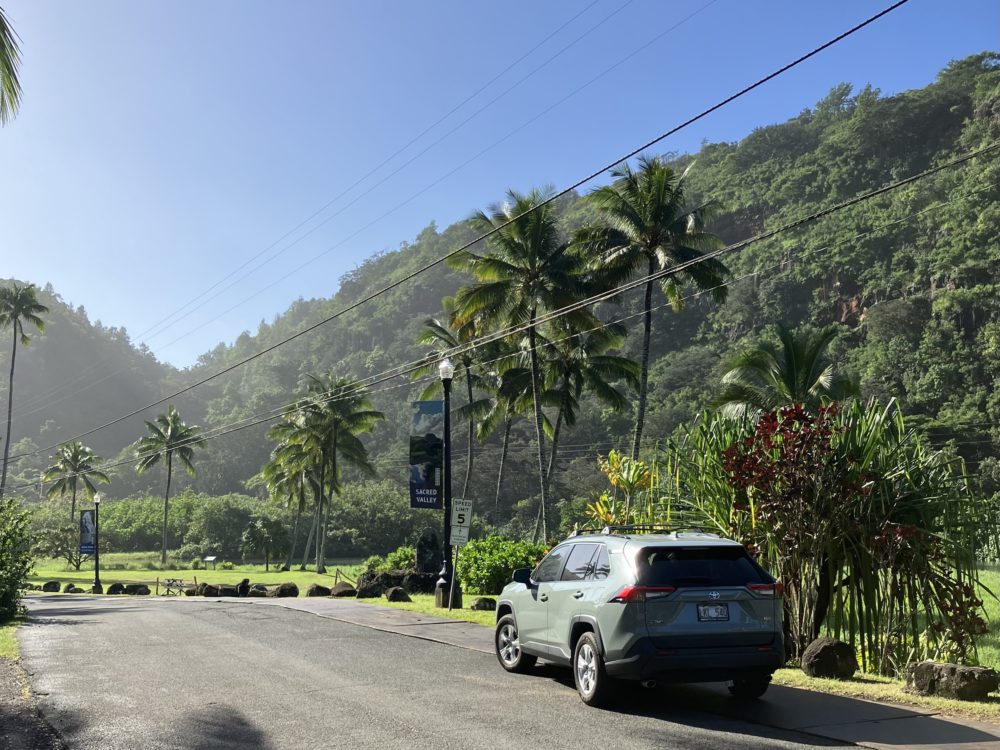 ハワイの景色と車